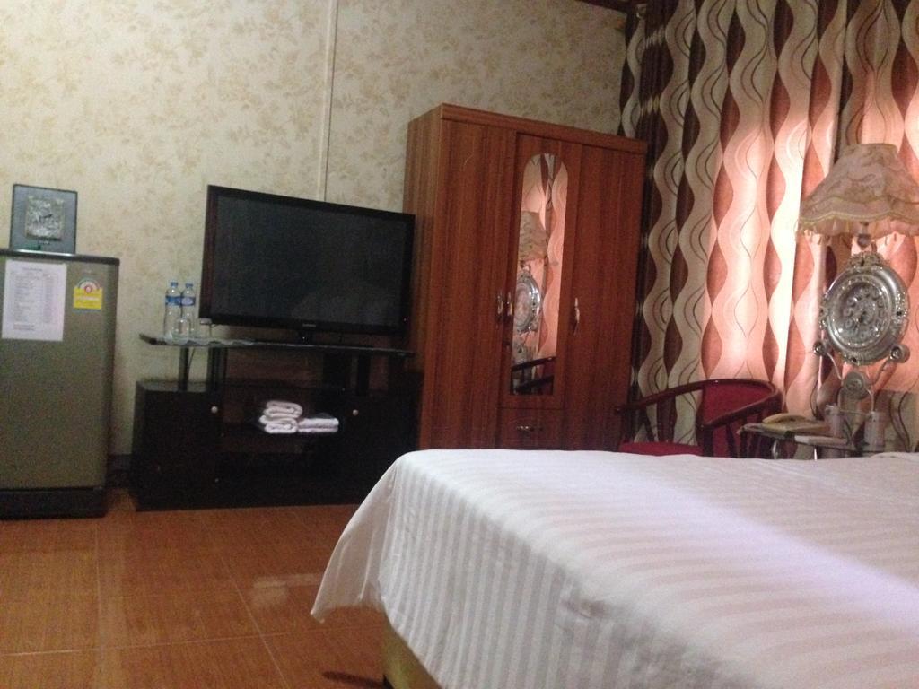 ויינטיאן Mekong Sunshine Hotel מראה חיצוני תמונה