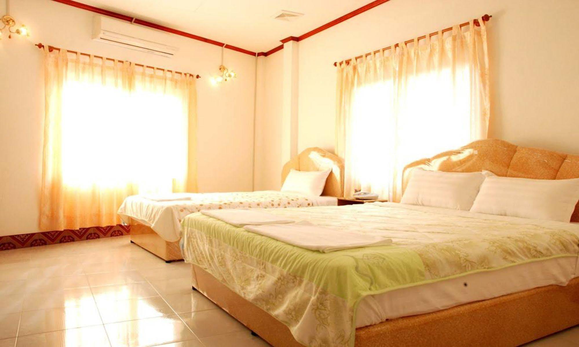 ויינטיאן Mekong Sunshine Hotel מראה חיצוני תמונה