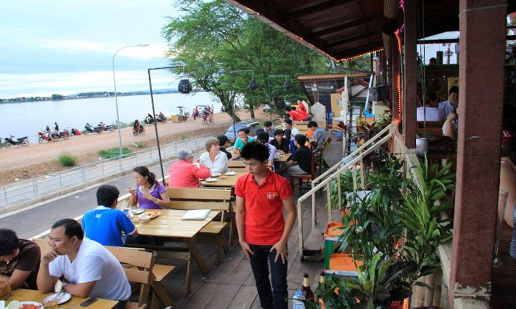 ויינטיאן Mekong Sunshine Hotel מראה חיצוני תמונה